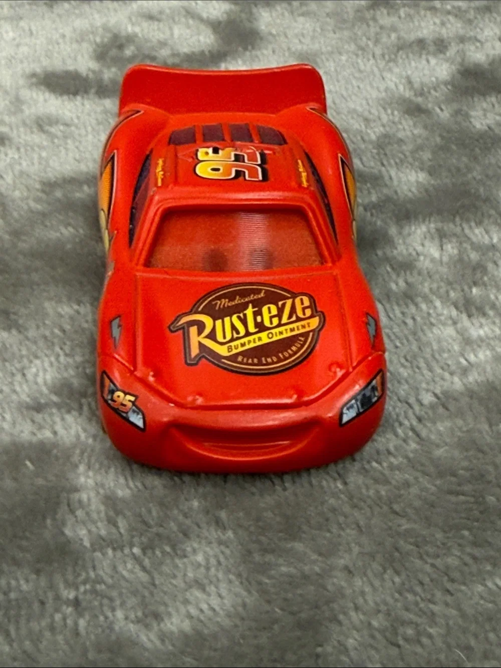 Disney Pixar Cars - DIRT TRACK LIGHTNING MCQUEEN LENTICULAR Eyes - 1:55 Diecast